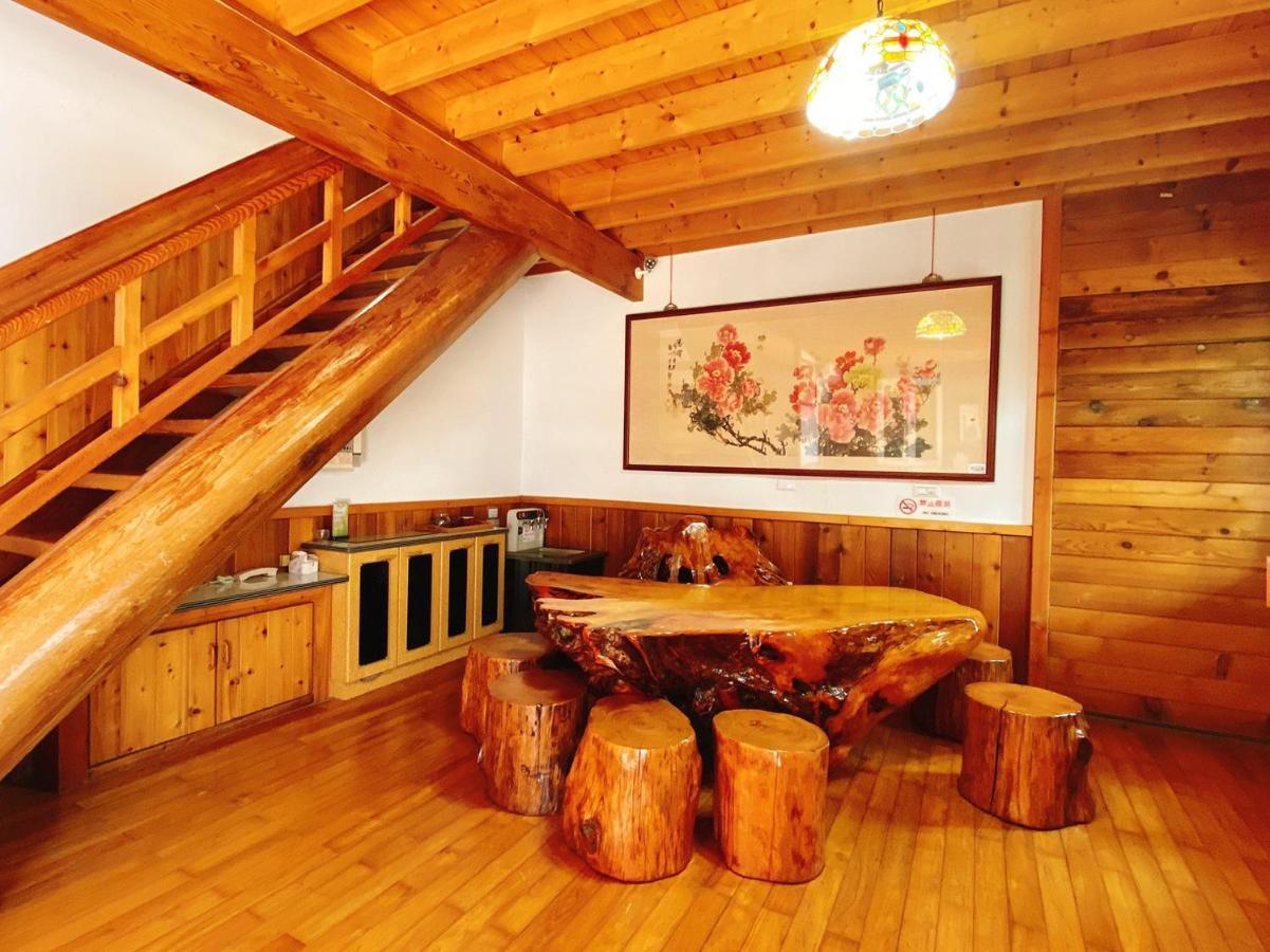 Ailiga Travel Villa Renai Exteriör bild