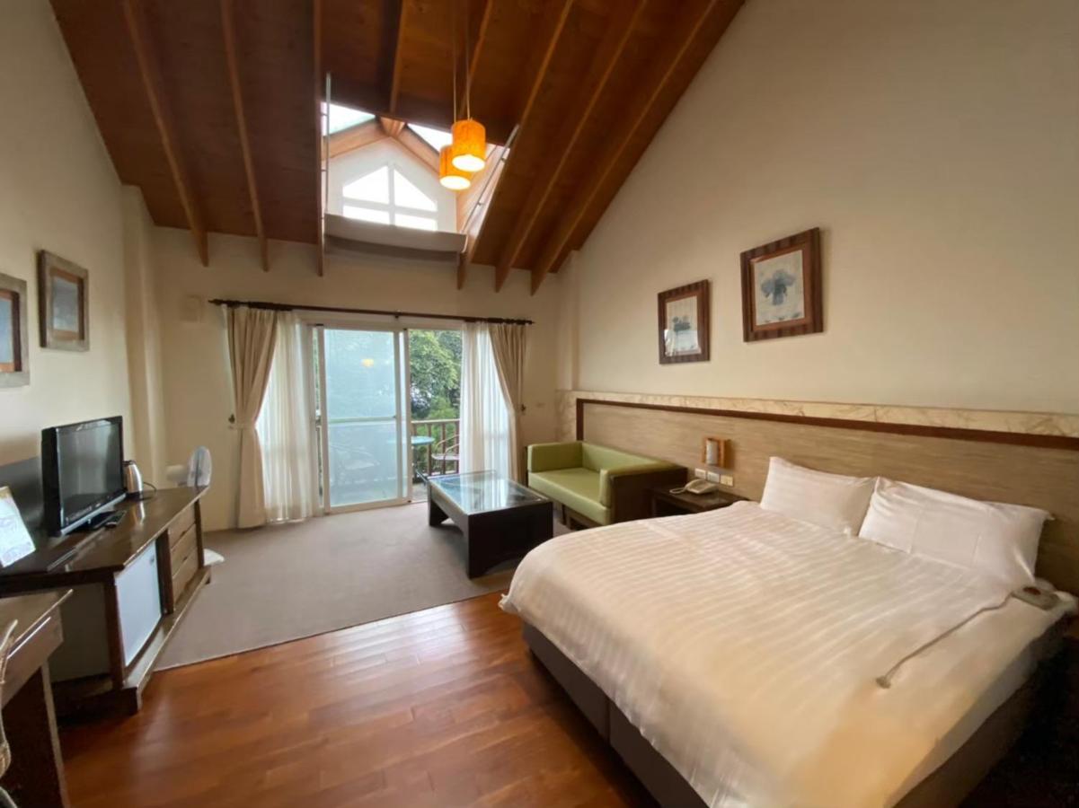Ailiga Travel Villa Renai Exteriör bild
