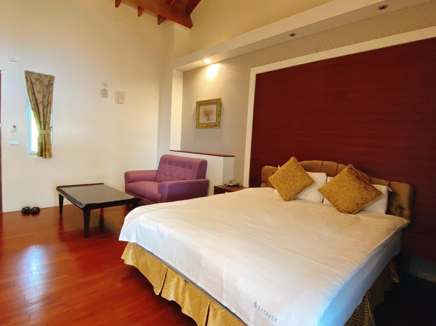 Ailiga Travel Villa Renai Rum bild