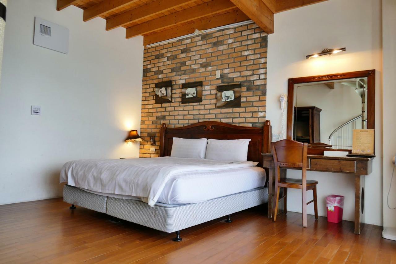 Ailiga Travel Villa Renai Rum bild